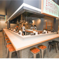 東京ギョーザスタンド ウーロン GREEN SPRINGS店（oolong）
