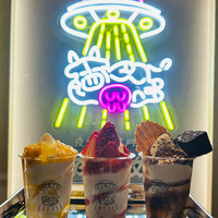 夜アイス専門店 真夜中牧場