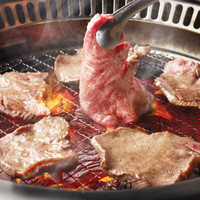 A5ランクの黒毛和牛焼肉×食べ放題 個室完備 炭治郎 新宿店