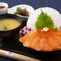 越前がに・海鮮料理専門店　みくに隠居処（いんきょじょ）