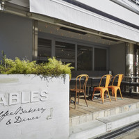 タブレス コーヒーベーカリー＆ダイナー（TABLES Coffee Bakery & Diner）