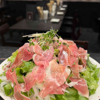牛タンローストビーフ 新宿 白か黒