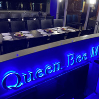 Queen Bee M7        リバークルーズ