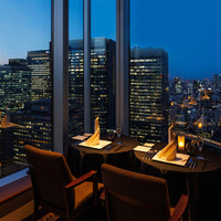 Dining & Bar TENQOO ダイニング&バー テンクウ