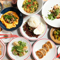 東京ギョーザスタンド ウーロン GREEN SPRINGS店（oolong）