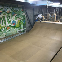 NQSスケートボードパーク iS OLLiES