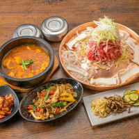 韓国肉料理・石鍋イニョン 道頓堀店