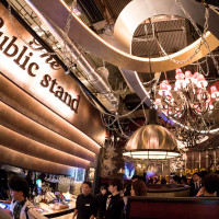 The Public stand　歌舞伎町店