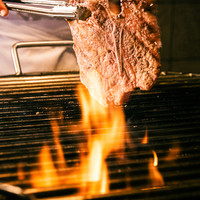 AKARENGA STEAK HOUSE