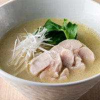溶岩鶏やきにく TORILAVA（トリラバー）