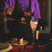 WiNE bar BiS