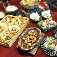 とり鉄板・スープ餃子 コウノトリ