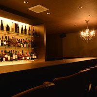 LOUNGE BAR Courage