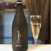 champagne J.