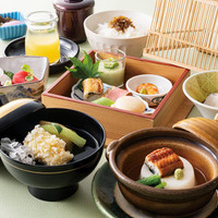 日本料理 彩羽（いろは）