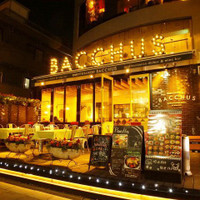 表参道 バッカス （BACCHUS）