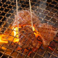 やきにく牛三おおつか