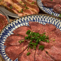 ホルモン焼肉酒場ケンジ