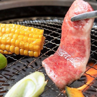 焼肉しゃぶしゃぶ 食べ放題 上上品 新宿東口店