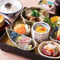 日本料理 彩羽(いろは)