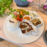 STARRY CAFE+（スターリーカフェ）