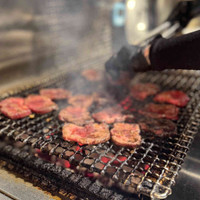 牛タンローストビーフ 新宿 白か黒