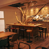Wine restaurant The Attachment 池袋店