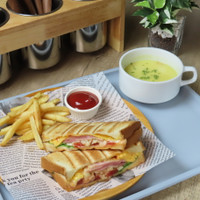 Café＆Bar Ark