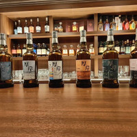 Whisky Bottle Bar 綾