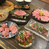 焼肉処ニク乃クニ