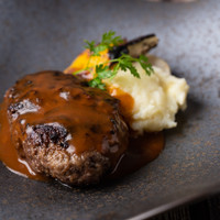 赤身肉ステーキダイナー　アカウシ