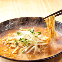 トマトラーメンと辛めん 三味 天神大名店（333）