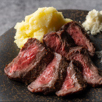 赤身肉ステーキダイナー　アカウシ