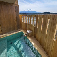 ホテル鐘山苑