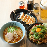 伝説のすた丼屋 高田馬場店