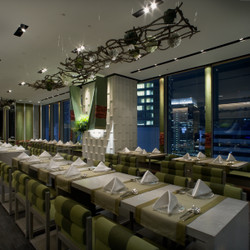 クィーンオブタイランド 銀座(Queen Of Thailand【旧店名】ジムトンプソンズ テーブル タイランド) 4枚目