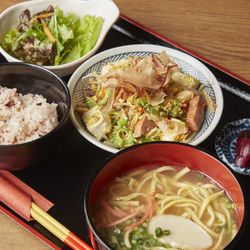 沖縄いちゃりば酒場 あかゆら 3枚目