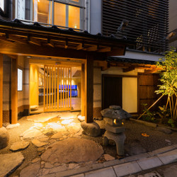 玄海の活魚と糸島直送の食 博多居酒屋 どげん海 2枚目