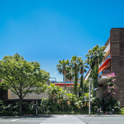 オンザデッキ バーラウンジ(ウィズ ザ スタイル フクオカ) 1枚目