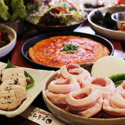 韓国料理 ホンデポチャ 池袋店 2枚目