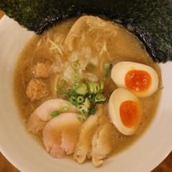 東京 鶏白湯ラーメン ゆきかげ 浅草本店 1枚目