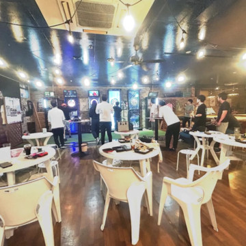 ダーツ&ビリヤードバー バレット 野々市店 1枚目