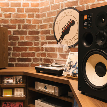 Music BAR 音STAGE 2nd(ミュージックバー オンステージ セカンド) 1枚目