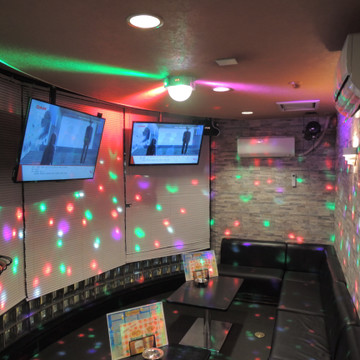 カラオケ  DEEP  BLUE　千歳烏山店 1枚目