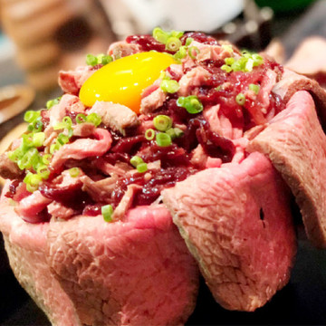 肉盛酒場 とろにく 1枚目