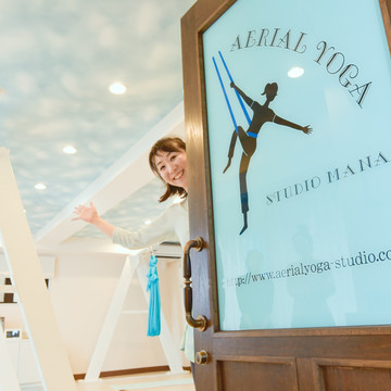 Aerial YogaStudio MANA 1枚目