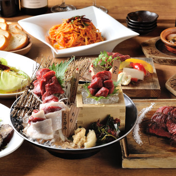 馬肉バル　跳ね馬 池袋南口店 1枚目