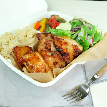 チキンワークス白金 本店(チキンワークス シロカネ) 2枚目