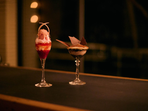 大人の夜を彩るラウンジバー